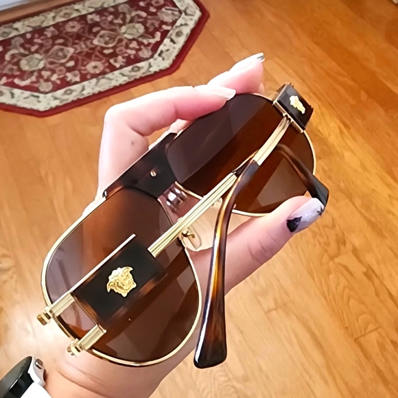 Versace Sunglasses - Picture 3 of 3